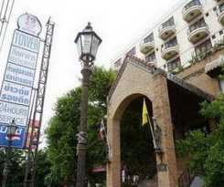 13 Coins Hotel Tiwanon (Impact Arena)