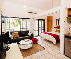 Hotel Julians Apartments