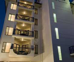 Tropic Towers Apartments