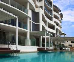 Waters Edge Apartments Cairns