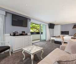 Hotel Canberra Rex and Serviced Apartments