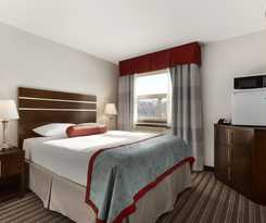 Super 8 By Wyndham Saskatoon Near Downtown