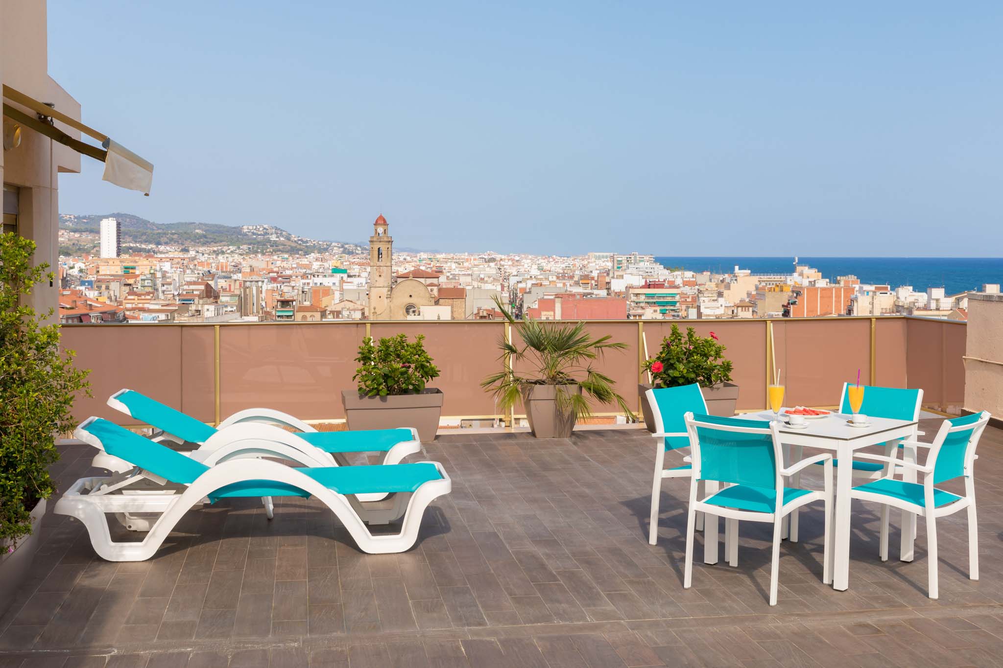 Suite Mediterránea del hotel Htop Amaika and Spa - Adults Only. Foto 3