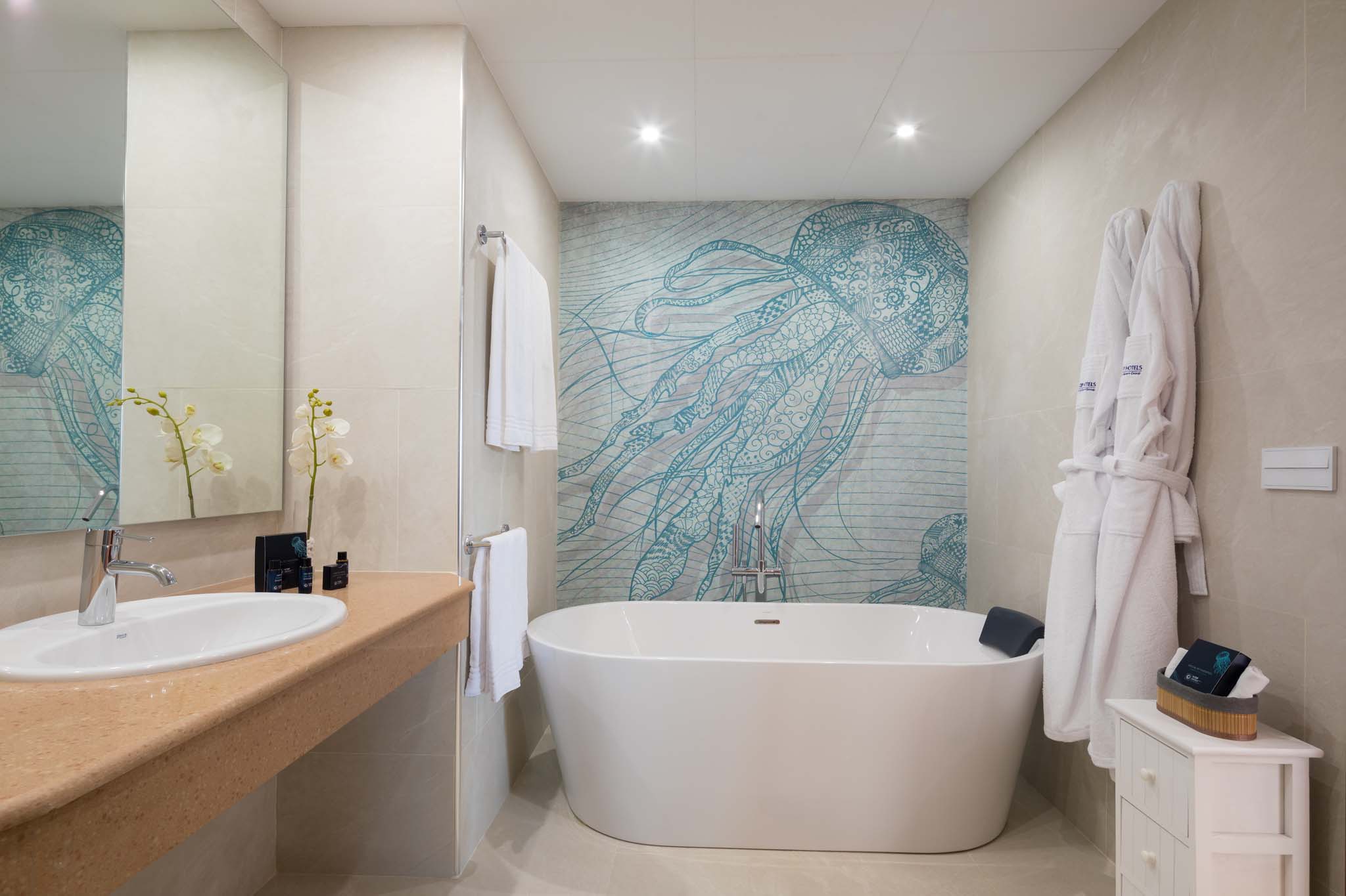 Suite Mediterránea del hotel Htop Amaika and Spa - Adults Only. Foto 6