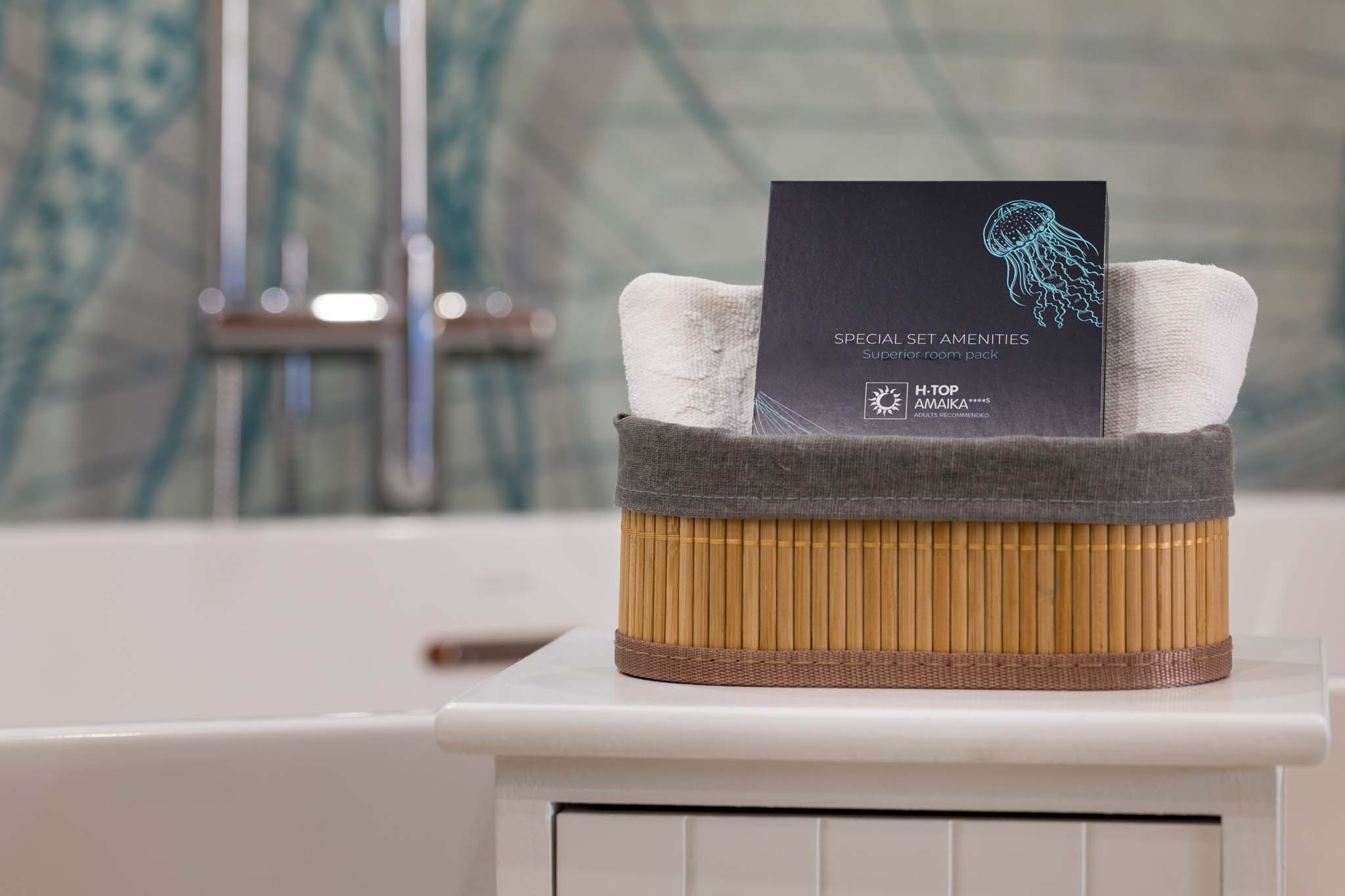 Suite Mediterránea del hotel Htop Amaika and Spa - Adults Only. Foto 9