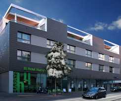 Harry’s Home and Apartments