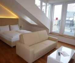 Hotel Hahn Apartments