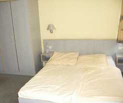 Hotel East Side