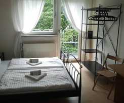 H1 Apartment-Hotel