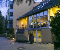 Wald and Golfhotel Lottental
