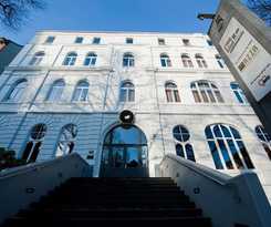 Yoho - The Young Hotel