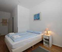 Space Hotel im Campus der JvP Schule