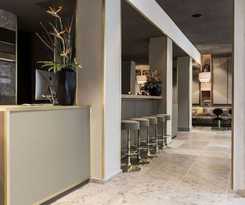 Bob W Munich Old Town