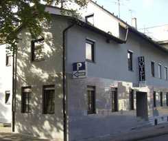  City Hotel