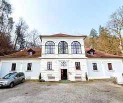 Hotel Penzion Zámecká Zahrada