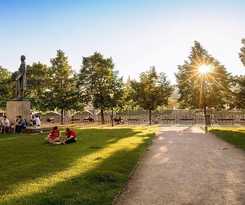 Art House Apartments By Adrez Living