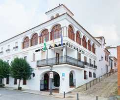 Los Castaños