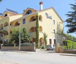 Bed and Breakfast Vila Kristina
