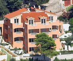 Tonina Apartments
