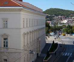 Damira Rooms