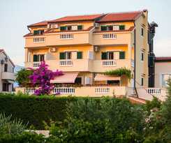 Hotel Pansion Villa Bok