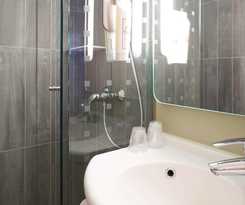 Ibis Paris Canal Saint Martin