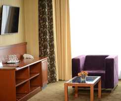 Golden Lake Resort