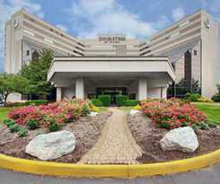 Hotel Doubletree By Hilton Hotel Newark Airport 