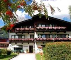  Flora - Das Kleine Gartenhotel