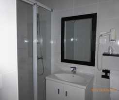 The Originals Access, Hostellerie Des Pins