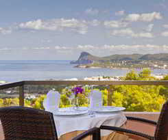 Victoria Sunset Suites Hotel