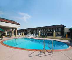 Hotel The Hills Inn Eagle Rock - Near Old Town Pasadena