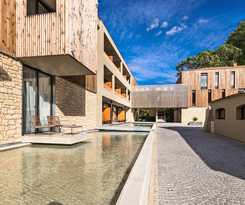 Hotel Moulin De Vernègues and Spa