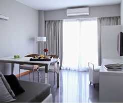 Apartahotel Monserrat