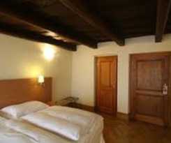 Mostecká 12 Residence