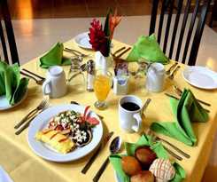 Hotel Binniguenda Huatulco and Beach Club