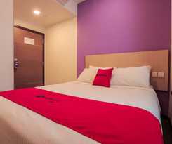 Hotel Reddoorz Premium @ Balestier