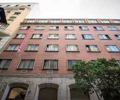 Hotel Petit Palace Cliper 