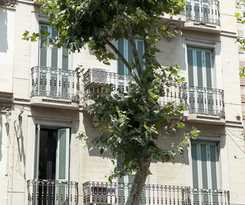 Mh Apartments S. Familia