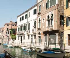 Salute Palace Powered By Sonder