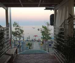 Erasippe Residence