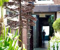 Oddfellows Chester and Apartments