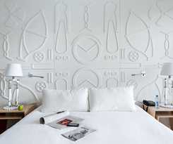 Hotel Room Mate Aitana