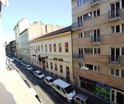 Hostel Broadway and Apartments