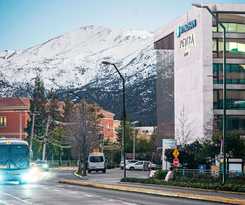 Hotel Wyndham Santiago Pettra