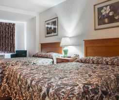 Hotel Econo Lodge By The Falls