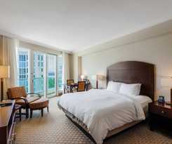 Condado Lagoon Villas At Paseo Caribe