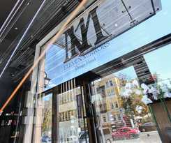 Hotel 11 Mirrors Design