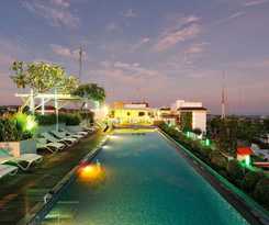 Maxonehotels At Bukit Jimbaran