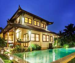 Munari Resort and Spa